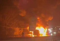 Arnavutköy'de İETT otobüsü alev alev yandı