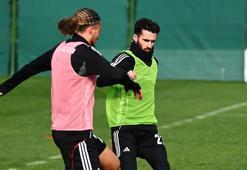 Beşiktaş'ta Rafa Silva takımla antrenmana çıktı