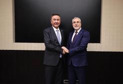 Bakan Işıkhan, TDT Genel Sekreteri Ömüraliyev ile bir araya geldi