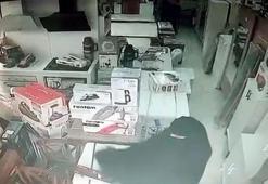 Avcılar'da saç düzleştiriciyi kıyafetine saklayarak çaldı; hırsızlık anları kamerada