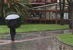 İstanbul'da cadde ve sokaklar göle döndü