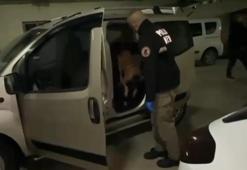 Aracın kapılarına gizlenmiş kokaini 'Pako' buldu