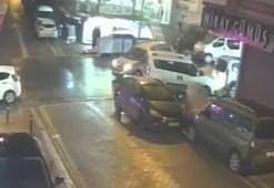 Esenyurt'ta kazayı engellemek için sürücüsünün manevra yaptığı hafif ticari araç yayaya çarptı