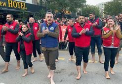 İzmir'de belediye işçileri 'çıplak ayakla' yürüdü