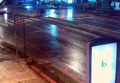 Alkollü ve ehliyetsiz sürücünün otomobili, karşı şeride geçip kaldırıma çıktı