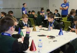 Medtronic Spark, Türkiye’de Darüşşafaka öğrencileriyle etkinlik gerçekleştirdi