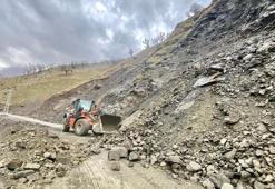 Batman'da heyelan nedeniyle kapanan yollar açıldı