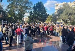 Buca Belediyesi'nde iş bırakan işçiler, haklarını istedi