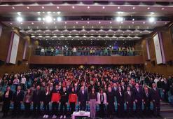 Bakan Bak şampiyon sporcuların anneleri ile bir araya geldi