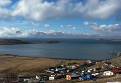 Sıcaklıklar mevsim normali üzerinde; Çıldır Gölü de donmadı