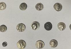 Kargoda Helenistik döneme ait 26 sikke ele geçirildi