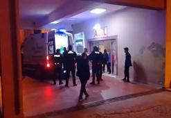 Manisa'da bıçaklı kavga; 1'i kadın 2 yaralı