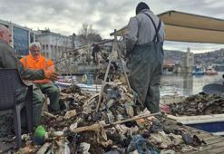 Zonguldaklı balıkçıların ağına yaklaşık 1 ton çöp takıldı