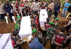 Endonezya'da şiddetli yağışların yol açtığı afetlerde hayatını kaybedenlerin sayısı 1000’i aştı