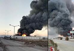 Denizli'de filtre sistemi üretilen fabrikada yangın