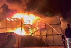 Şantiyede işçilerin yatakhanesinde çıkan yangın söndürüldü