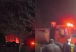 Elazığ’da yalıtım fabrikasında yangın: 16 kişi dumandan etkilendi, 1 itfaiye eri yaralandı