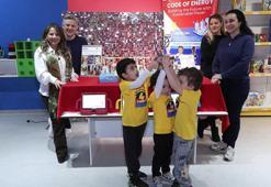 5 yaşındaki Türk öğrenciler dünya robotik şampiyonu oldu