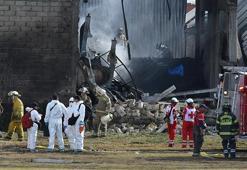 Meksika’da küçük uçak düştü: 7 ölü