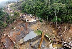Endonezya'da şiddetli yağışların yol açtığı afetlerde hayatını kaybedenlerin sayısı 1053’e yükseldi