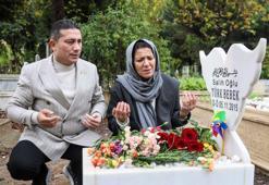 Doğuma 1 gün kala bebeklerini kaybeden gazi ile eşi, tazminat kararı çıkınca mezar taşına sarılarak ağladı