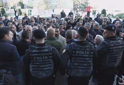 Sarıyer'de günü değiştirilen semt pazarının esnafı belediye binasının önünde eylem yaptı