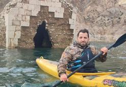 Su altındaki tarihi kaleye kanoyla yolculuk