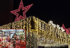 Antalya'da Noel ve yılbaşı renkliliği