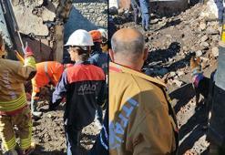 Manisa'da evi yanan kadının enkazda cansız bedenine ulaşıldı