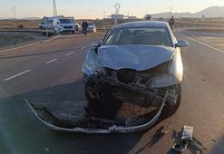 Gaziantep’te kamyonetle otomobil çarpıştı; 3'ü çocuk, 6 yaralı