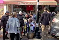 CHP Şile İlçe Başkanlığı önünde 'kızıma küfür ettiler' diye bağıran kişi gözaltına alındı