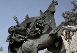 Suriye’de Papa’nın hediye ettiği Aziz Paul heykeli çalındı