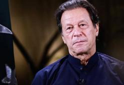 Eski Pakistan Başbakanı Han ile eşine 17'şer yıl hapis cezası