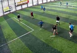 Halı sahada kalp krizi geçirip öldü