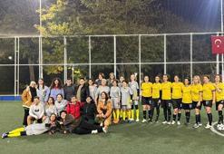 Kadın futbolunda dostluk buluşması