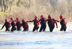 Arama kurtarma ekiplerinden çayda sel tatbikatı