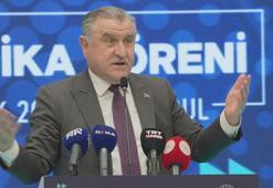 Bakan Bak: Bu ülkenin geleceği sizler olacaksınız