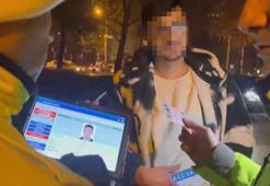 Trafik polisine arkadaşının ehliyetini verdi, ‘benim eski fotoğrafım’ dedi