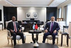 Bakan Fidan, Somali Limanlar ve Deniz Ulaştırma Bakanı Nur ile görüştü