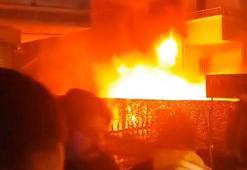 Ümraniye'de iş yerinde çıkan yangın söndürüldü