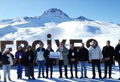 Türk Kayak Merkezleri Birliği’nin toplantısı Erciyes’te yapıldı