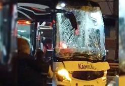 Yolcu otobüsü ile midibüs çarpıştı; 1 yaralı