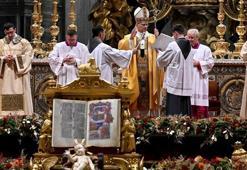 Papa 14’üncü Leo, Vatikan'da ilk kez Noel ayini yönetti