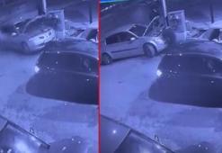 Tamir sırasında otomobile, başka bir araç çarptı; kaza kamerada