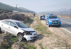 Gaziantep'te otomobil, şarampole devrildi; 4 yaralı