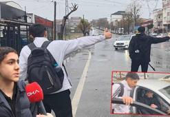 Arnavutköy'de okul çıkışı otostopla eve giden öğrencilerden 'otobüs seferlerinin artırılması' talebi