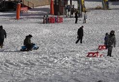 Uludağ'daki kayak pistleri yürüyüş ve kızak alanına dönüştü