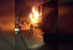 Başakşehir'de 2 katlı iş yerinde yangın