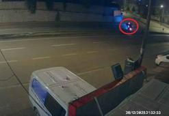 Bursa'da takla atan otomobil, direğe çarptı; Kaza anı kamerada