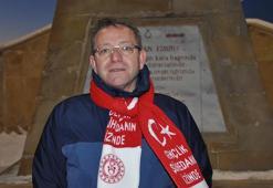 Vali Polat, dedesinin şehit olduğu Sarıkamış’ta anma programı hazırlıklarını koordine ediyor